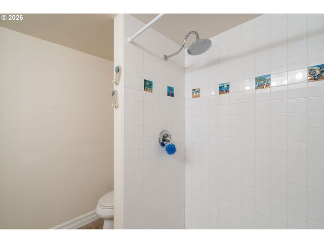 6605 W BURNSIDE St 131, Portland, OR 97210