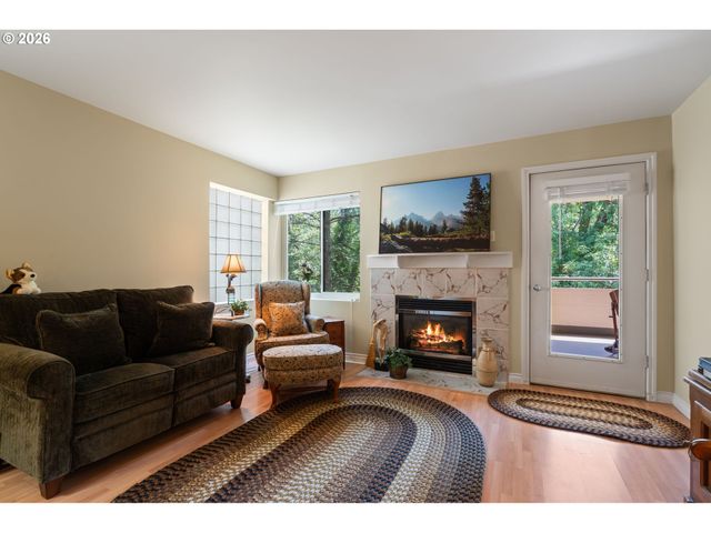 6605 W BURNSIDE St 131, Portland, OR 97210