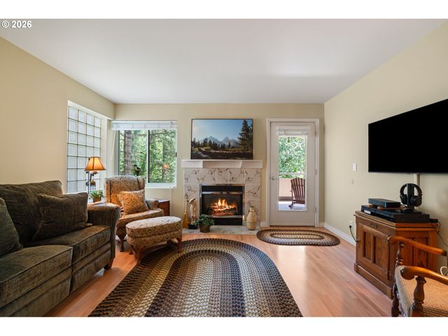 6605 W BURNSIDE St 131, Portland, OR 97210