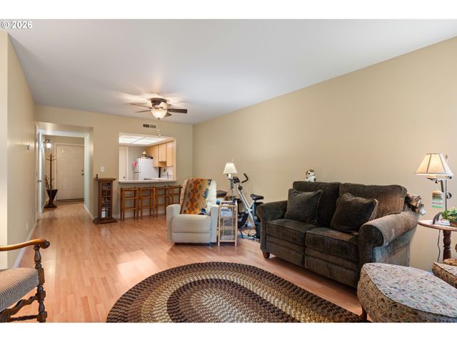 6605 W BURNSIDE St 131, Portland, OR 97210
