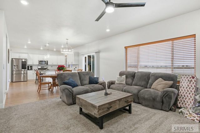 2848 E Larson Drive, Idaho Falls, ID 83401