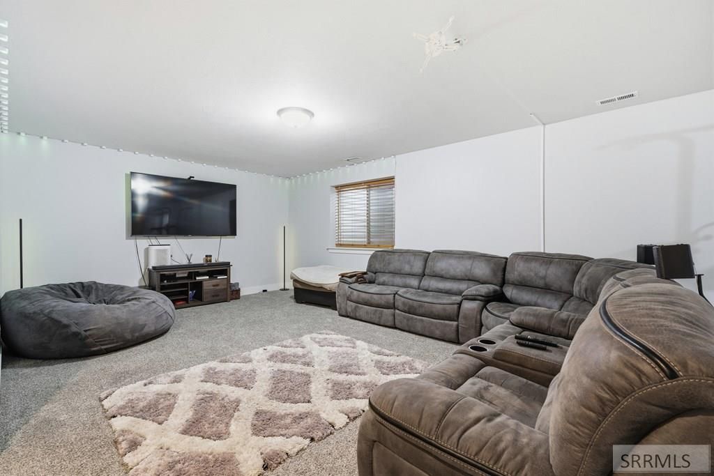 Image 25 of property listing at 2848 E Larson Drive, Idaho Falls, ID 83401