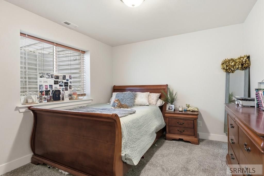 Image 32 of property listing at 2848 E Larson Drive, Idaho Falls, ID 83401