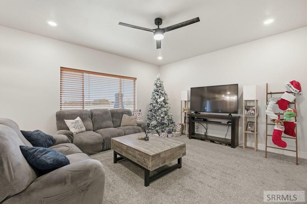 Image 6 of property listing at 2848 E Larson Drive, Idaho Falls, ID 83401