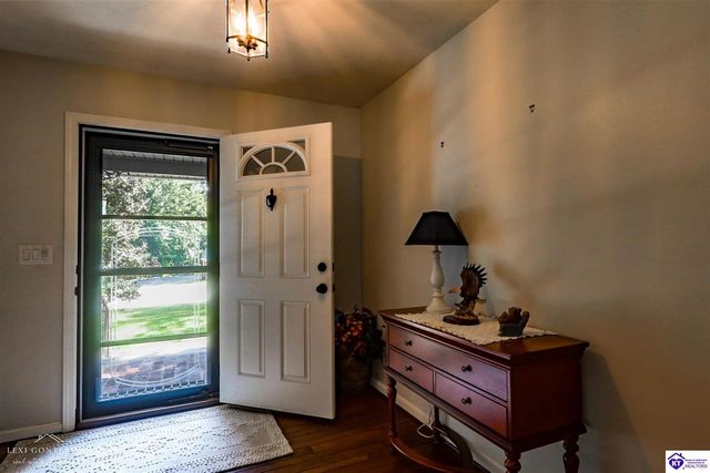 214 Forrest Hill Road, Hodgenville, KY 42748