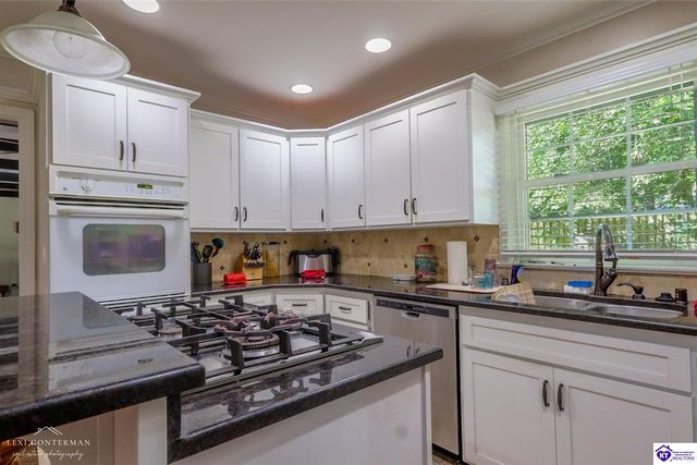 214 Forrest Hill Road, Hodgenville, KY 42748