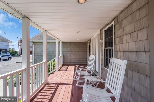 16 LONGMAN ST, Toms River, NJ 08753