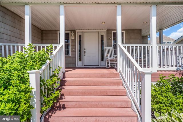 16 LONGMAN ST, Toms River, NJ 08753