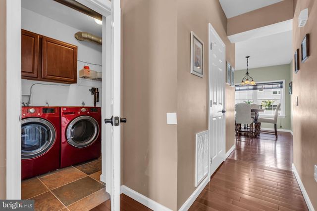 16 LONGMAN ST, Toms River, NJ 08753