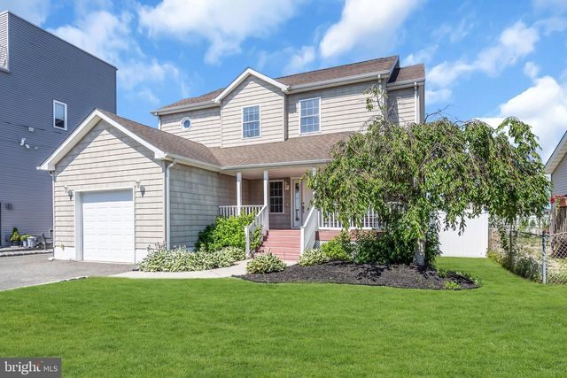 16 LONGMAN ST, Toms River, NJ 08753