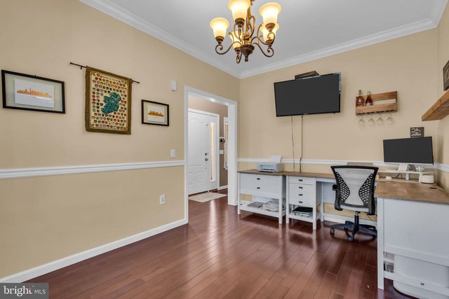 16 LONGMAN ST, Toms River, NJ 08753