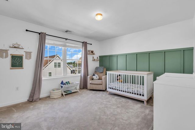 16 LONGMAN ST, Toms River, NJ 08753