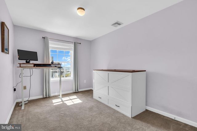 16 LONGMAN ST, Toms River, NJ 08753