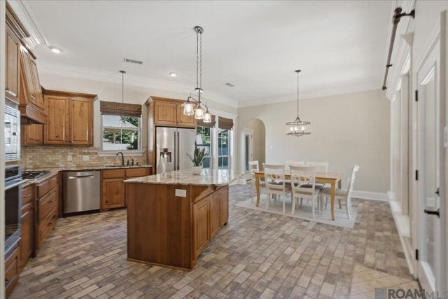 6962 Micahs Way, Greenwell Springs, LA 70739