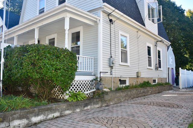 174 Center Avenue, Middleboro, MA 02346