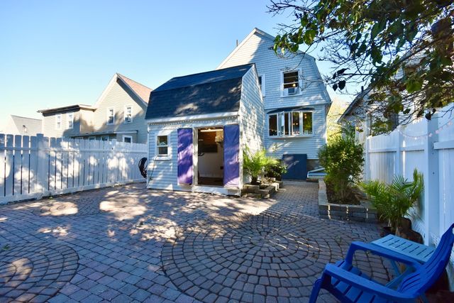 174 Center Avenue, Middleboro, MA 02346