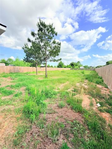 2750 County Road 3540, Cleveland, TX 77327