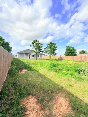 2750 County Road 3540, Cleveland, TX 77327