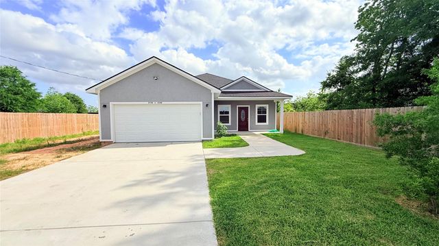 2750 County Road 3540, Cleveland, TX 77327