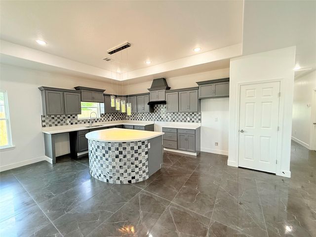 2750 County Road 3540, Cleveland, TX 77327