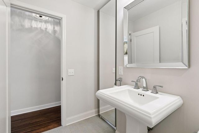 7100 Minnetonka Boulevard, Saint Louis Park, MN 55426