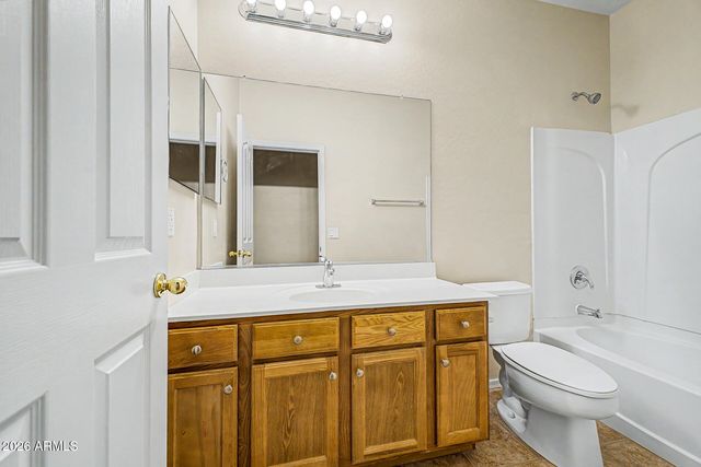 3060 E RAVENSWOOD Drive, Gilbert, AZ 85298