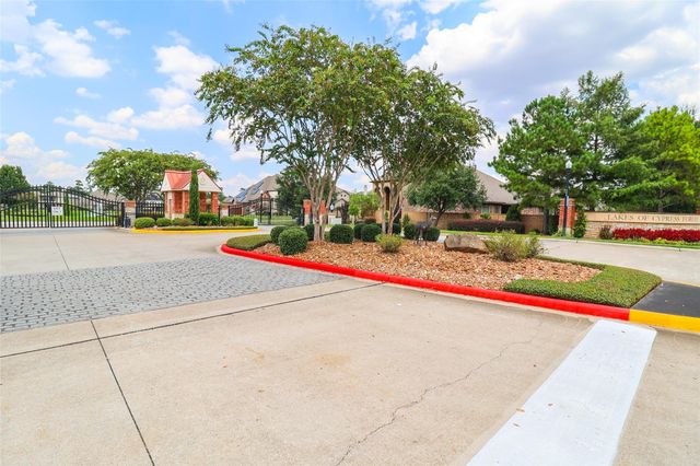 2406 Barclay Lake Ln Lane, Spring, TX 77388