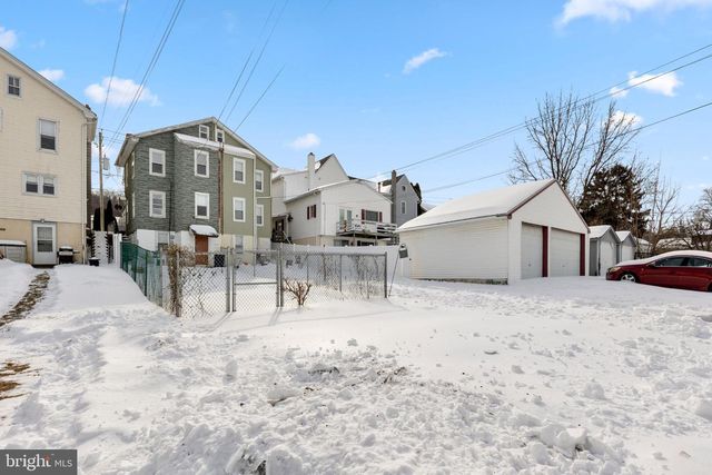 106 LINCOLN AVE, Ephrata, PA 17522