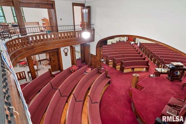 111 S CHURCH Street, Virden, IL 62690