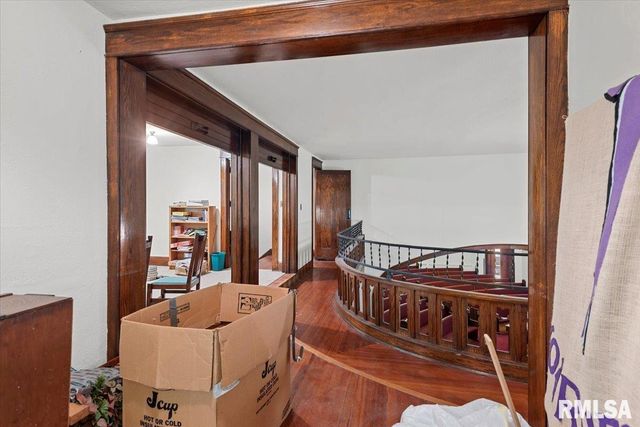 111 S CHURCH Street, Virden, IL 62690