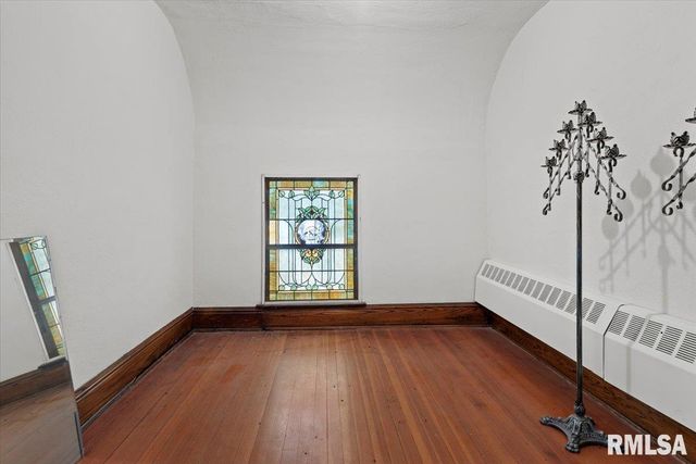 111 S CHURCH Street, Virden, IL 62690