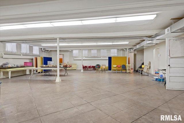 111 S CHURCH Street, Virden, IL 62690