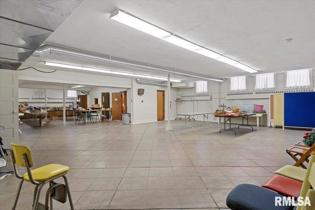 111 S CHURCH Street, Virden, IL 62690