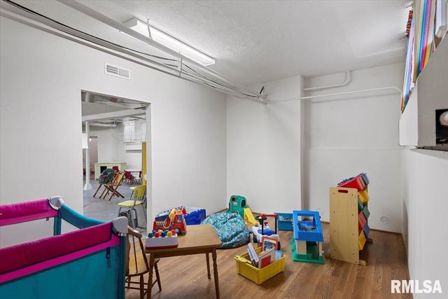 111 S CHURCH Street, Virden, IL 62690