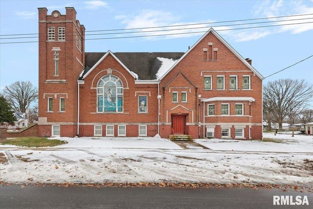 111 S CHURCH Street, Virden, IL 62690