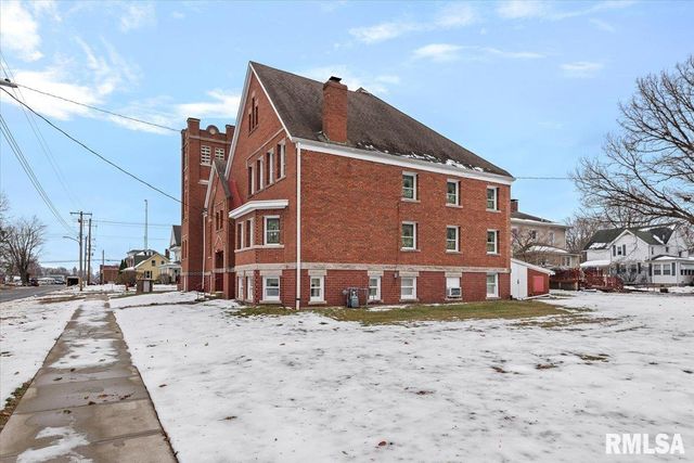 111 S CHURCH Street, Virden, IL 62690