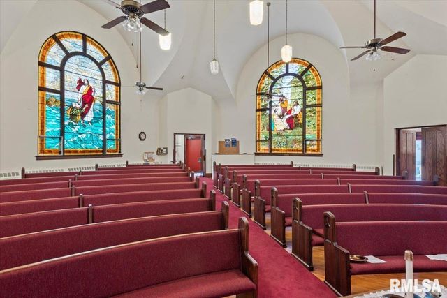 111 S CHURCH Street, Virden, IL 62690