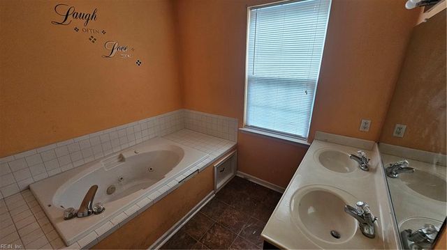3792 Cainhoy LN, Virginia Beach, VA 23462