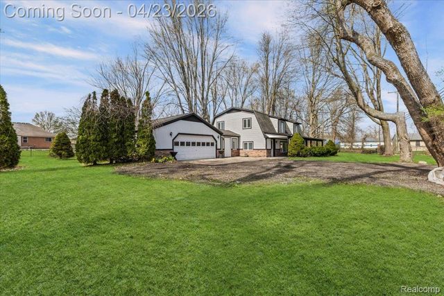 47339 Jefferson Avenue, Chesterfield Township, MI 48047