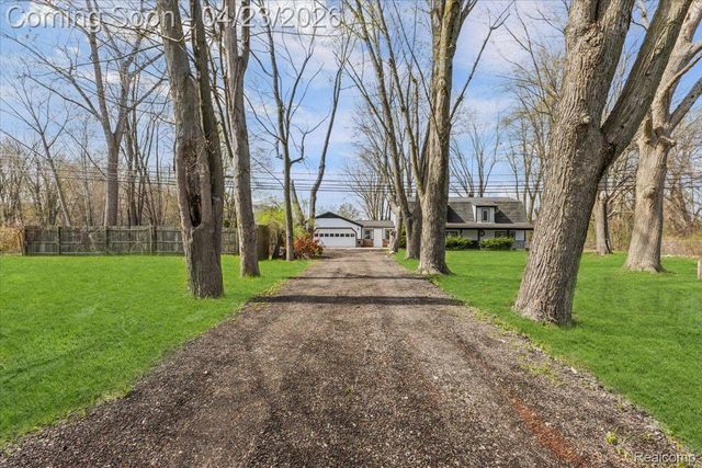 47339 Jefferson Avenue, Chesterfield Township, MI 48047