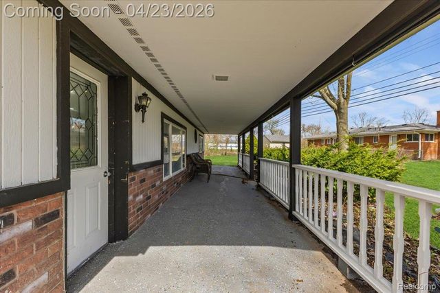 47339 Jefferson Avenue, Chesterfield Township, MI 48047