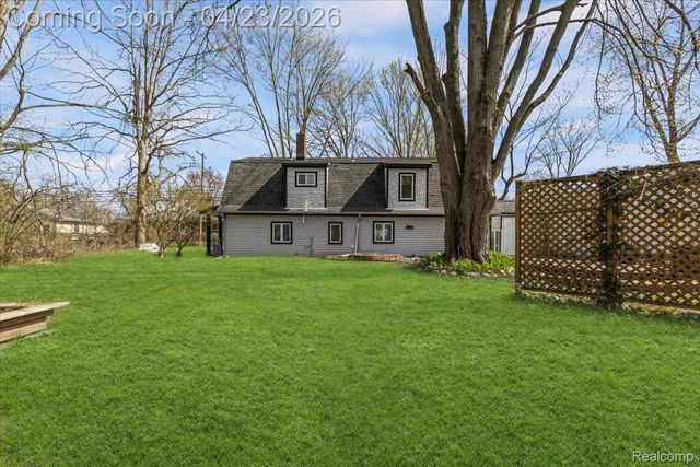 47339 Jefferson Avenue, Chesterfield Township, MI 48047