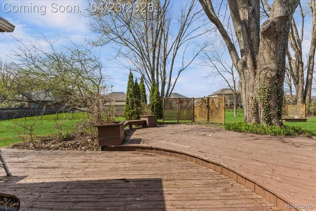 47339 Jefferson Avenue, Chesterfield Township, MI 48047