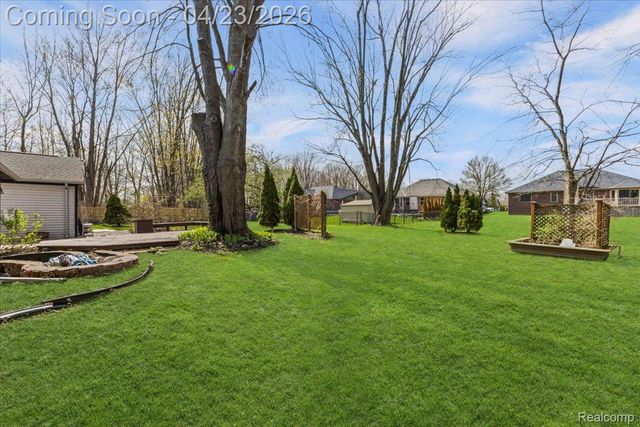 47339 Jefferson Avenue, Chesterfield Township, MI 48047