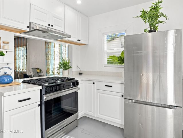2708 N DAYTON Street, Phoenix, AZ 85006