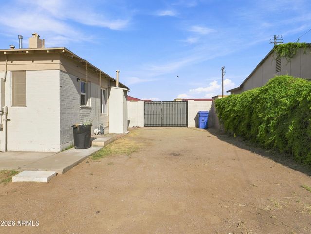 2708 N DAYTON Street, Phoenix, AZ 85006