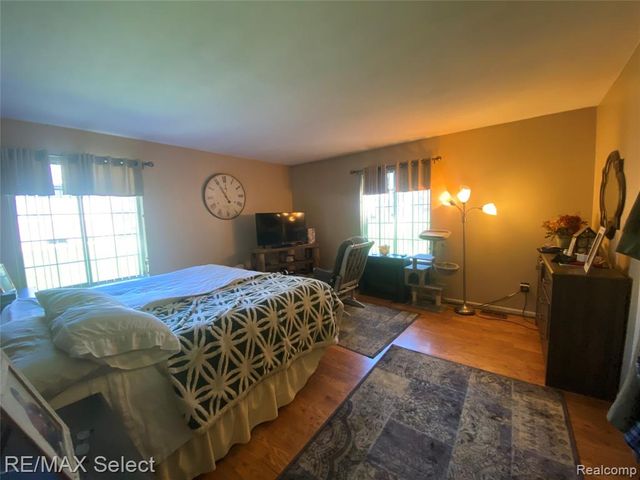 5057 Sandalwood Drive, Grand Blanc, MI 48439