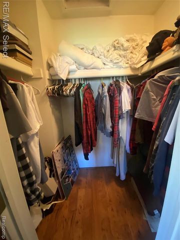 5057 Sandalwood Drive, Grand Blanc, MI 48439