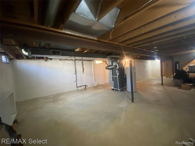 5057 Sandalwood Drive, Grand Blanc, MI 48439