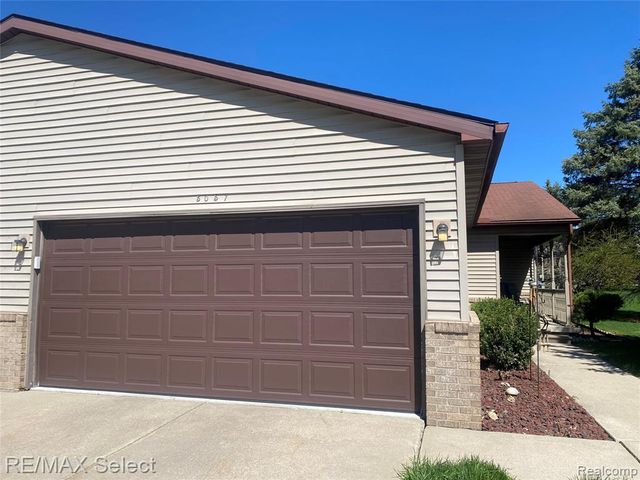 5057 Sandalwood Drive, Grand Blanc, MI 48439